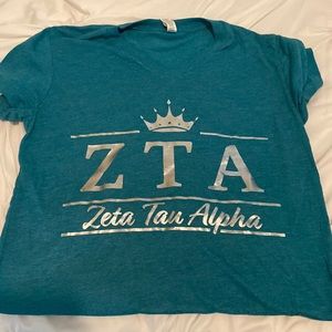 Sorority ZTA shirt.